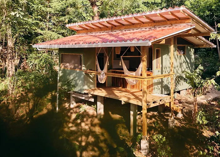 Hostel Clandestino Maderas