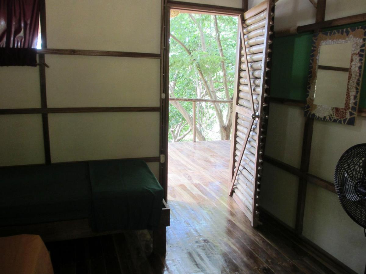 Hostel Clandestino Maderas
